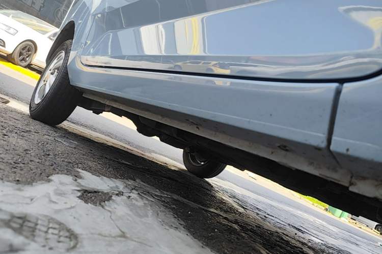 Used Wuling Hongguang MINIEV 2020 Enjoyment Model Lithium Iron Phosphate Right Side Sill