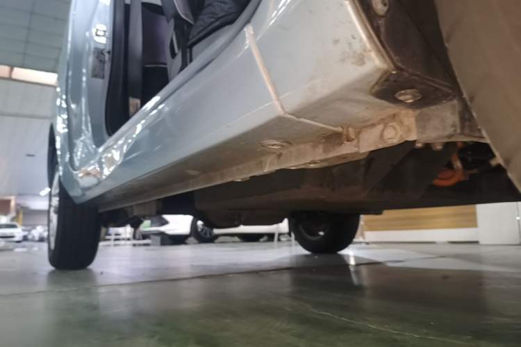Used Wuling Hongguang MINIEV 2020 Freedom Version Lithium Iron Phosphate Right Side Sill