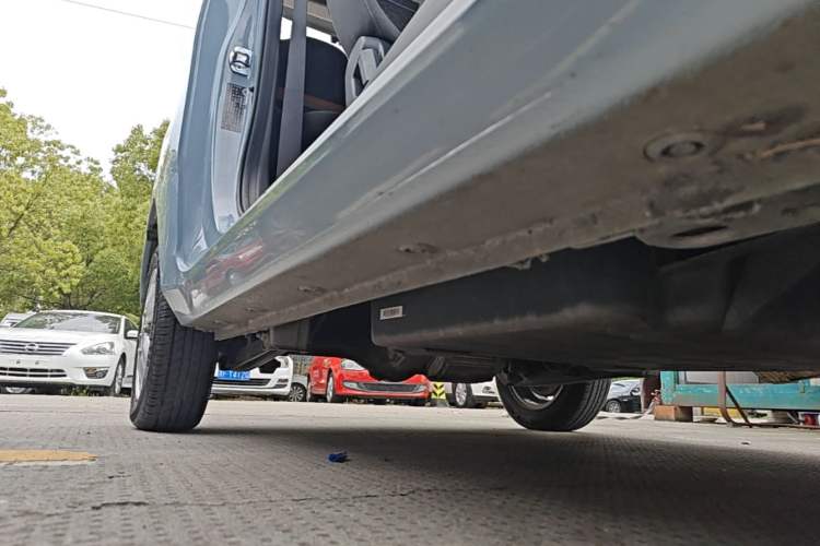 Used Wuling Hongguang MINIEV 2020 Freedom Version Lithium Iron Phosphate Right Side Sill