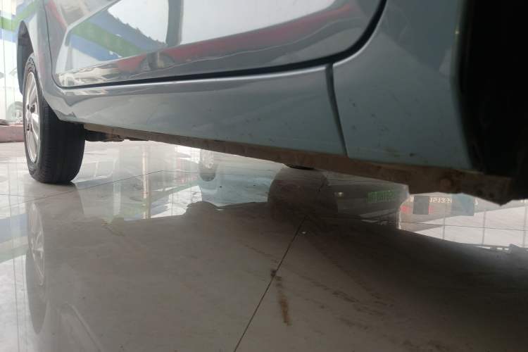 Used Wuling Hongguang MINIEV 2020 Freedom Version Lithium Iron Phosphate Right Side Sill