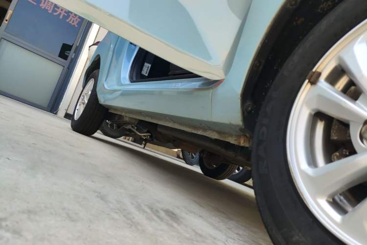 Used Wuling Hongguang MINIEV 2020 Zizai Version Lithium-NMC Right Side Sill