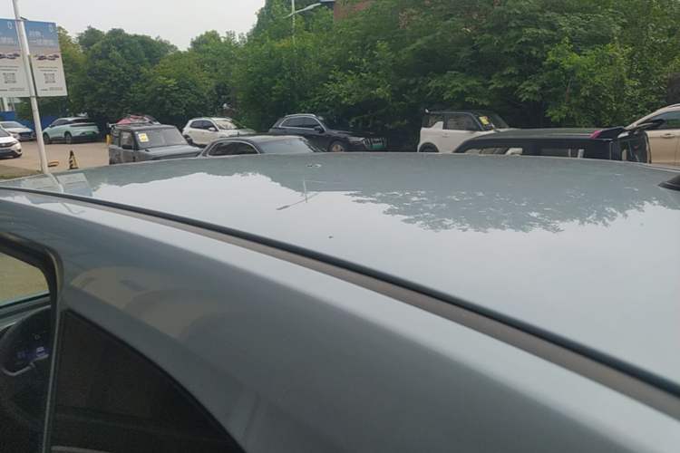 Used Wuling Hongguang MINIEV 2020 Freedom Version Lithium Iron Phosphate Roof