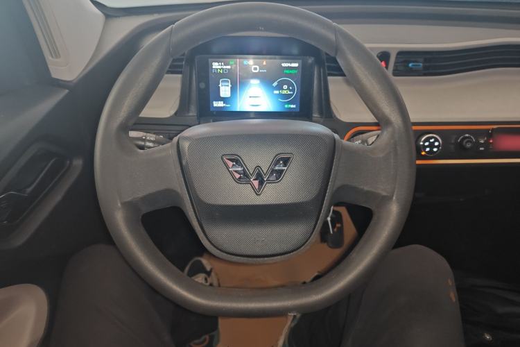 Used Wuling Hongguang MINIEV 2020 Easy Version Lithium-Ion Battery Steering Wheel