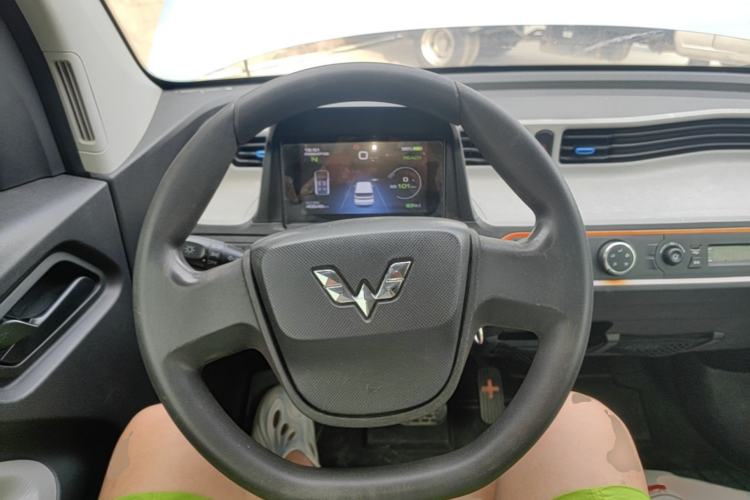 Used Wuling Hongguang MINIEV 2020 Freedom Version Lithium Iron Phosphate Steering Wheel