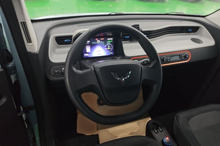 Used Wuling Hongguang MINIEV 2020 Freedom Version Lithium Iron Phosphate Steering Wheel