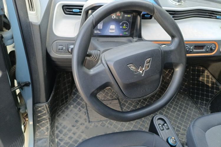 Used Wuling Hongguang MINIEV 2020 Enjoy Edition Lithium-Ion Battery Steering Wheel