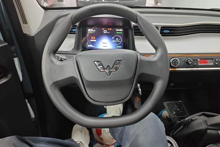 Used Wuling Hongguang MINIEV 2020 Freedom Version Lithium Iron Phosphate Steering Wheel