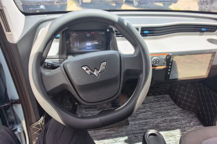 Used Wuling Hongguang MINIEV 2020 Enjoy Edition Lithium-Ion Battery Steering Wheel