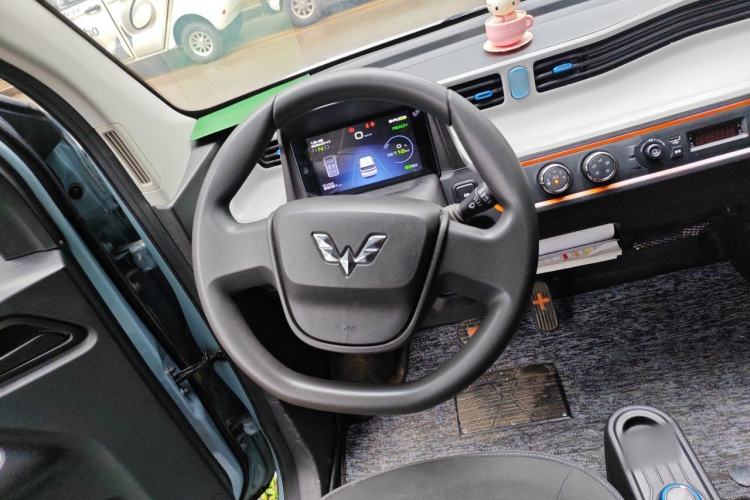 Used Wuling Hongguang MINIEV 2020 Freedom Version Lithium Iron Phosphate Steering Wheel