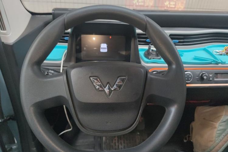 Used Wuling Hongguang MINIEV 2020 Enjoyment Model Lithium Iron Phosphate Steering Wheel