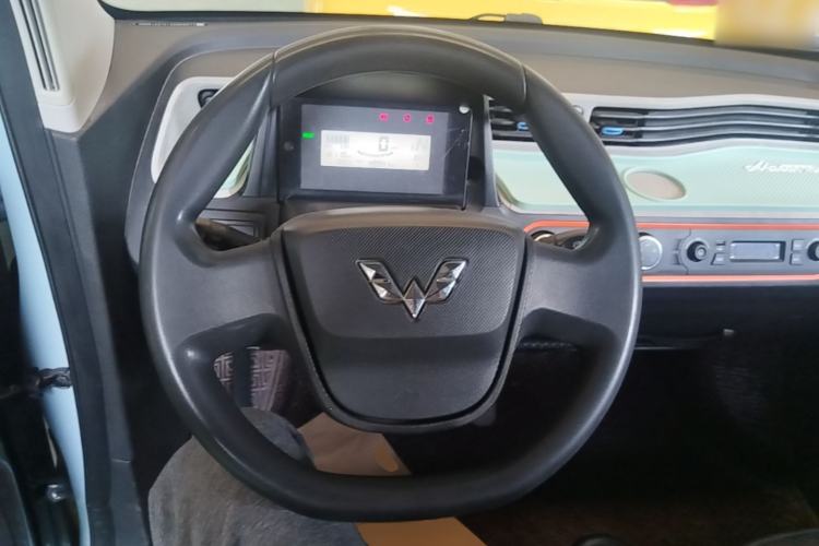 Used Wuling Hongguang MINIEV 2020 Easy Version Lithium-Ion Battery Steering Wheel