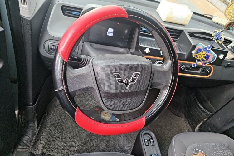 Used Wuling Hongguang MINIEV 2020 Zizai Version Lithium-NMC Steering Wheel