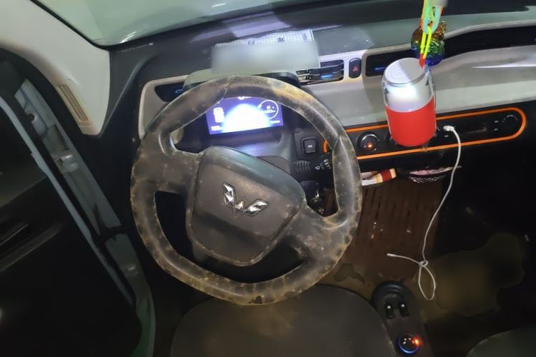 Used Wuling Hongguang MINIEV 2020 Freedom Version Lithium Iron Phosphate Steering Wheel