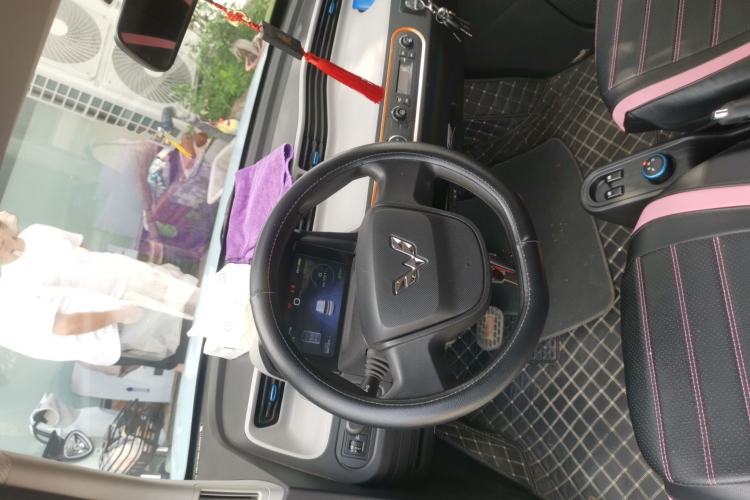 Used Wuling Hongguang MINIEV 2020 Enjoyment Model Lithium Iron Phosphate Steering Wheel