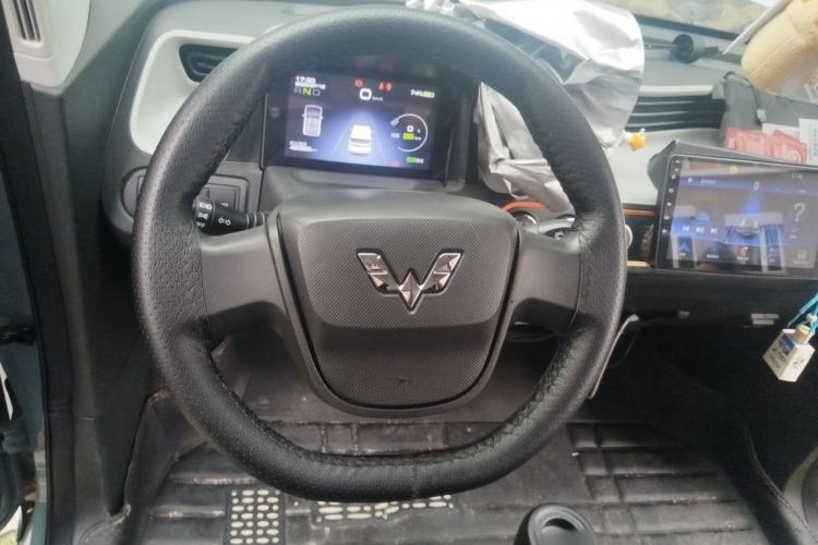 Used Wuling Hongguang MINIEV 2020 Freedom Version Lithium Iron Phosphate Steering Wheel