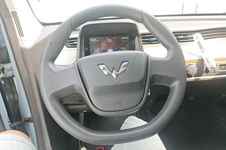 Used Wuling Hongguang MINIEV 2020 Freedom Version Lithium Iron Phosphate Steering Wheel