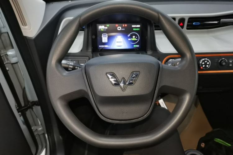 Used Wuling Hongguang MINIEV 2020 Freedom Version Lithium Iron Phosphate Steering Wheel