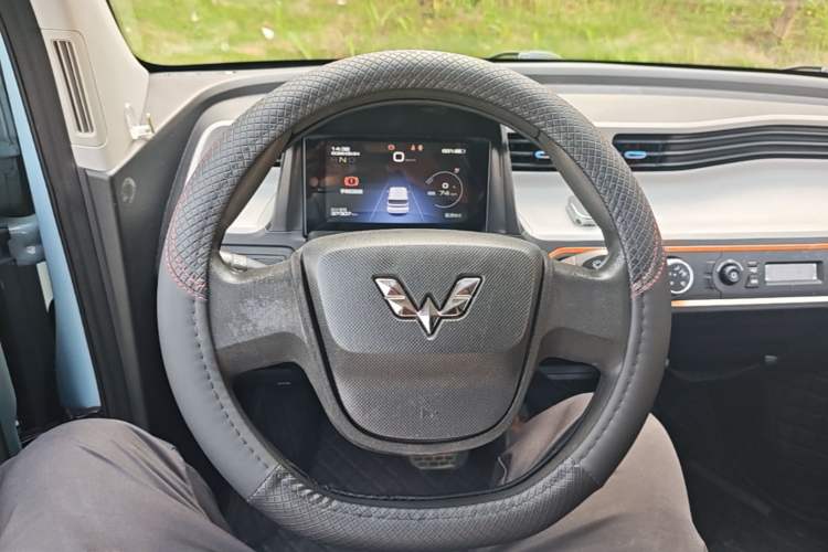 Used Wuling Hongguang MINIEV 2020 Freedom Version Lithium Iron Phosphate Steering Wheel