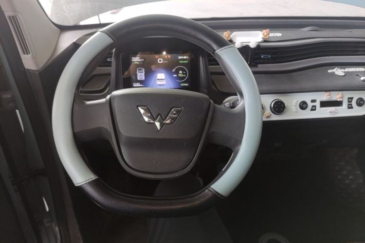 Used Wuling Hongguang MINIEV 2020 Freedom Version Lithium Iron Phosphate Steering Wheel