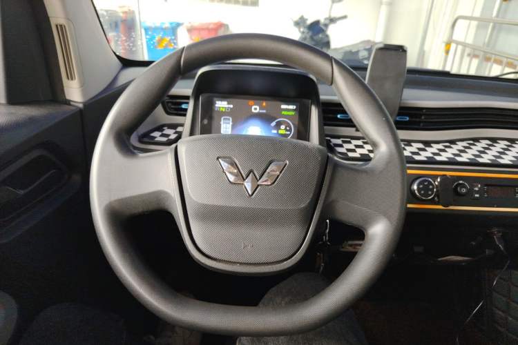 Used Wuling Hongguang MINIEV 2020 Zizai Version Lithium-NMC Steering Wheel