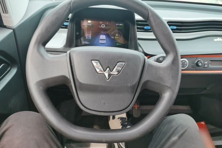 Used Wuling Hongguang MINIEV 2020 Freedom Version Lithium Iron Phosphate Steering Wheel
