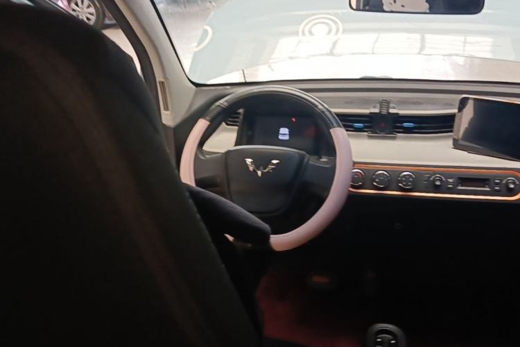 Used Wuling Hongguang MINIEV 2020 Zizai Version Lithium-NMC Steering Wheel