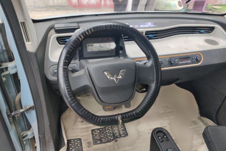 Used Wuling Hongguang MINIEV 2020 Easy Version Lithium-Ion Battery Steering Wheel