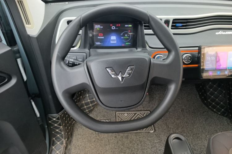 Used Wuling Hongguang MINIEV 2020 Zizai Version Lithium-NMC Steering Wheel