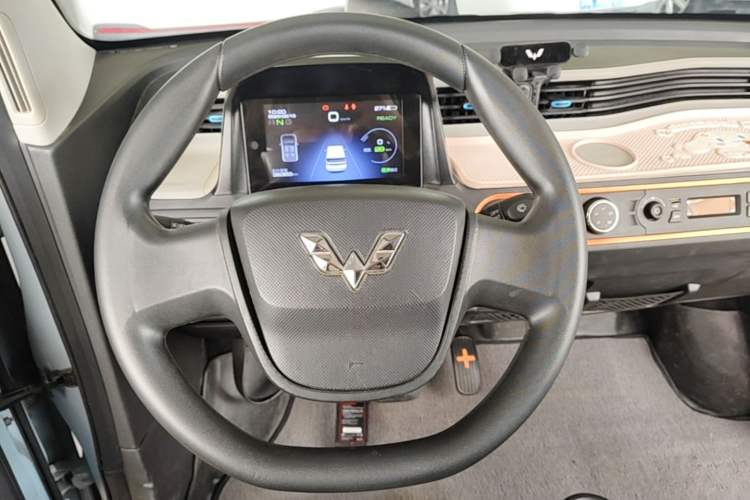 Used Wuling Hongguang MINIEV 2020 Zizai Version Lithium-NMC Steering Wheel