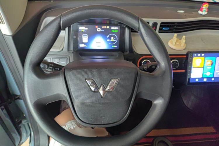 Used Wuling Hongguang MINIEV 2020 Freedom Version Lithium Iron Phosphate Steering Wheel