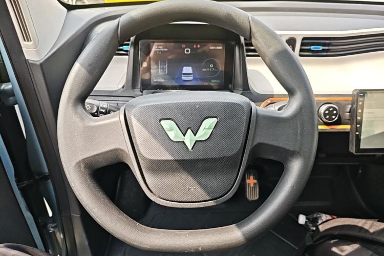 Used Wuling Hongguang MINIEV 2020 Freedom Version Lithium Iron Phosphate Steering Wheel