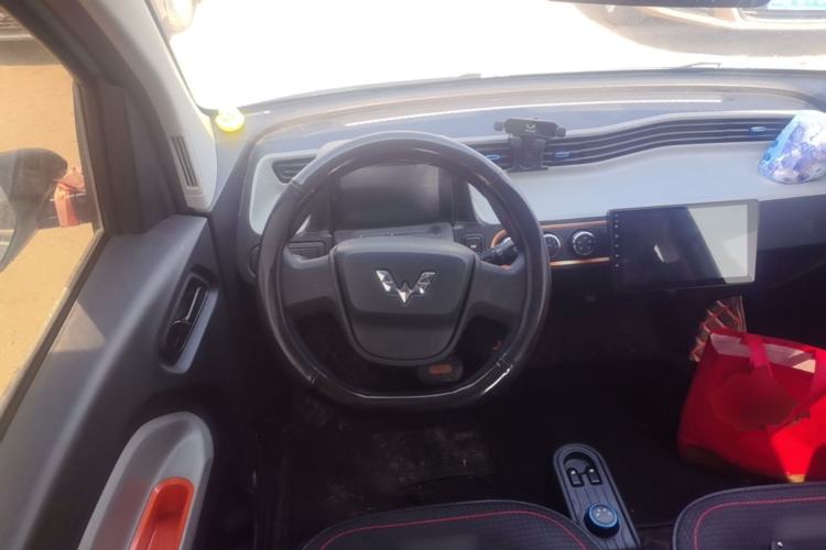 Used Wuling Hongguang MINIEV 2020 Freedom Version Lithium Iron Phosphate Steering Wheel