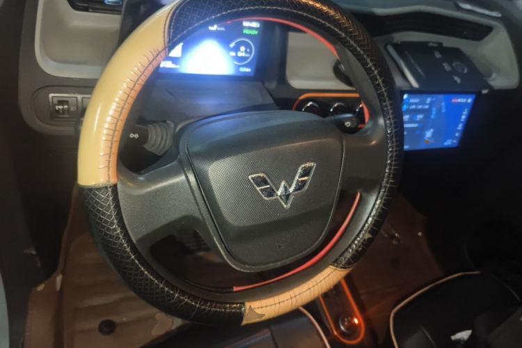 Used Wuling Hongguang MINIEV 2020 Enjoy Edition Lithium-Ion Battery Steering Wheel