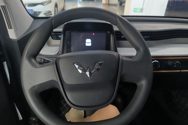 Used Wuling Hongguang MINIEV 2020 Freedom Version Lithium Iron Phosphate Steering Wheel