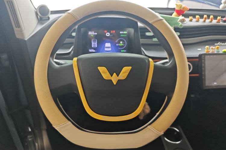 Used Wuling Hongguang MINIEV 2020 Enjoyment Model Lithium Iron Phosphate Steering Wheel
