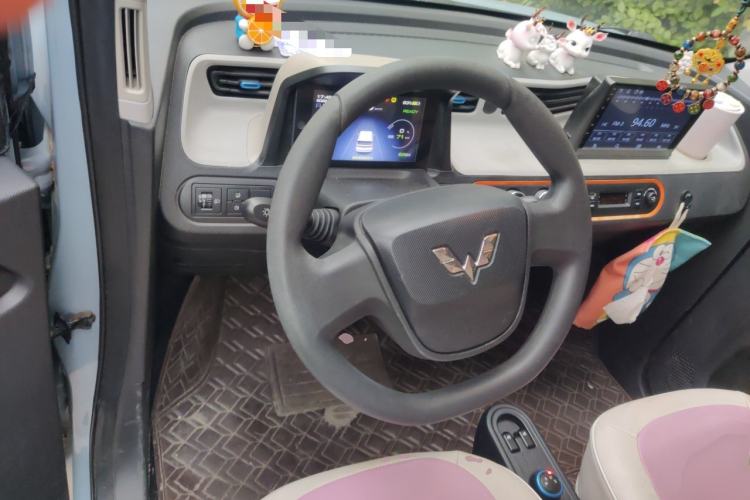 Used Wuling Hongguang MINIEV 2020 Freedom Version Lithium Iron Phosphate Steering Wheel