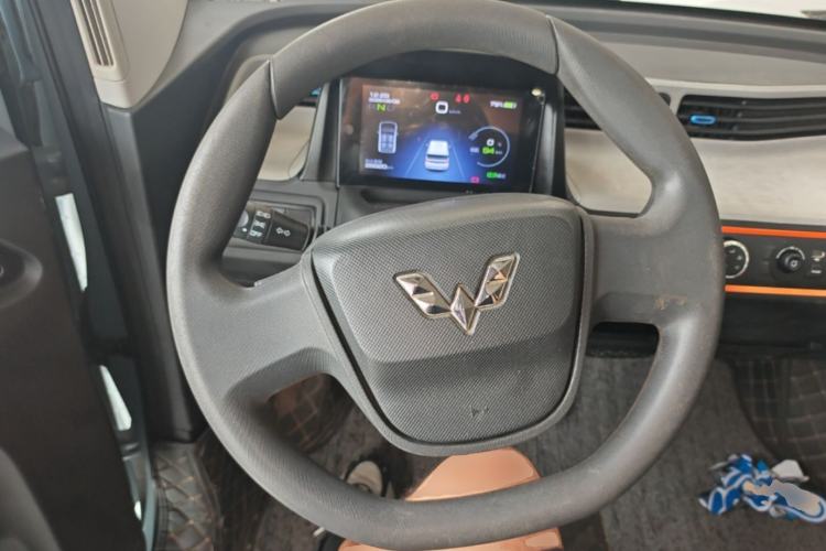 Used Wuling Hongguang MINIEV 2020 Freedom Version Lithium Iron Phosphate Steering Wheel