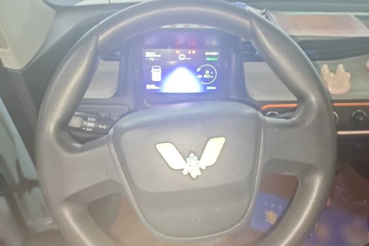 Used Wuling Hongguang MINIEV 2020 Zizai Version Lithium-NMC Steering Wheel