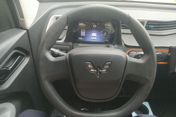 Used Wuling Hongguang MINIEV 2020 Freedom Version Lithium Iron Phosphate Steering Wheel