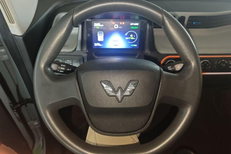 Used Wuling Hongguang MINIEV 2020 Freedom Version Lithium Iron Phosphate Steering Wheel