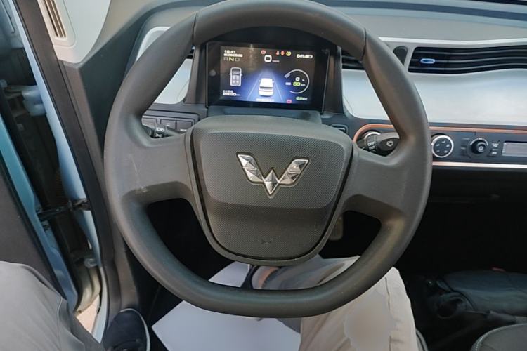 Used Wuling Hongguang MINIEV 2020 Zizai Version Lithium-NMC Steering Wheel