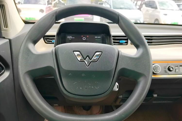 Used Wuling Hongguang MINIEV 2020 Freedom Version Lithium Iron Phosphate Steering Wheel