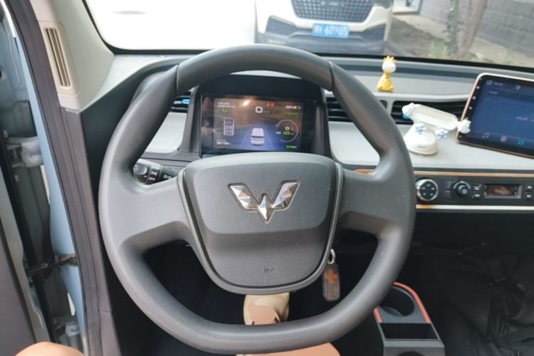 Used Wuling Hongguang MINIEV 2020 Freedom Version Lithium Iron Phosphate Steering Wheel