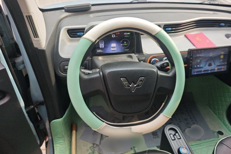 Used Wuling Hongguang MINIEV 2020 Freedom Version Lithium Iron Phosphate Steering Wheel