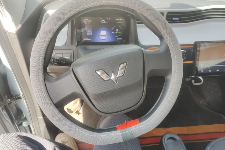 Used Wuling Hongguang MINIEV 2020 Zizai Version Lithium-NMC Steering Wheel