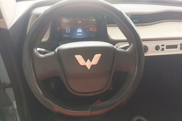Used Wuling Hongguang MINIEV 2020 Freedom Version Lithium Iron Phosphate Steering Wheel
