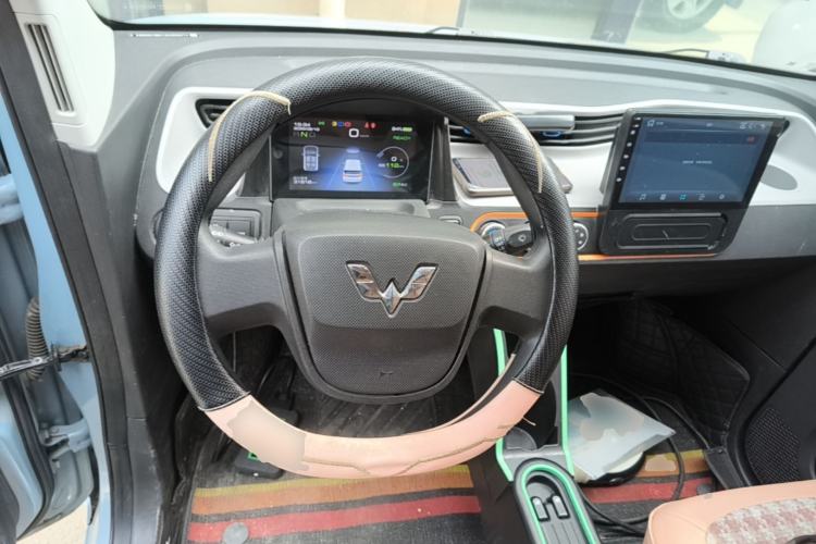 Used Wuling Hongguang MINIEV 2020 Freedom Version Lithium Iron Phosphate Steering Wheel