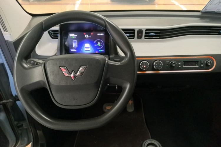 Used Wuling Hongguang MINIEV 2020 Freedom Version Lithium Iron Phosphate Steering Wheel