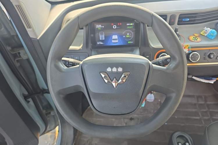 Used Wuling Hongguang MINIEV 2020 Enjoy Edition Lithium-Ion Battery Steering Wheel
