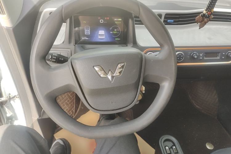 Used Wuling Hongguang MINIEV 2020 Enjoy Edition Lithium-Ion Battery Steering Wheel